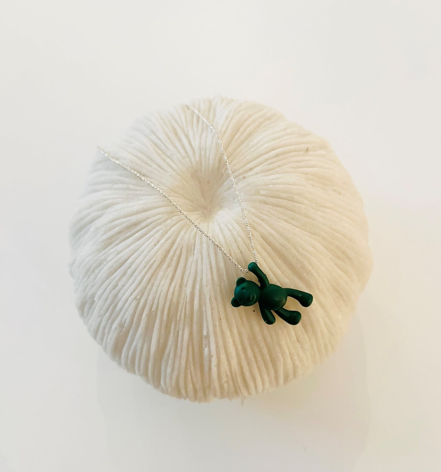 COLLANA CON ORSETTO APPESO